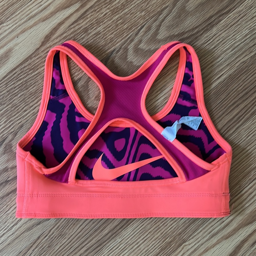 Nike Dri-Fit Racerback Sports Bra, 2-sided Reversible small - Picture 6 of 6